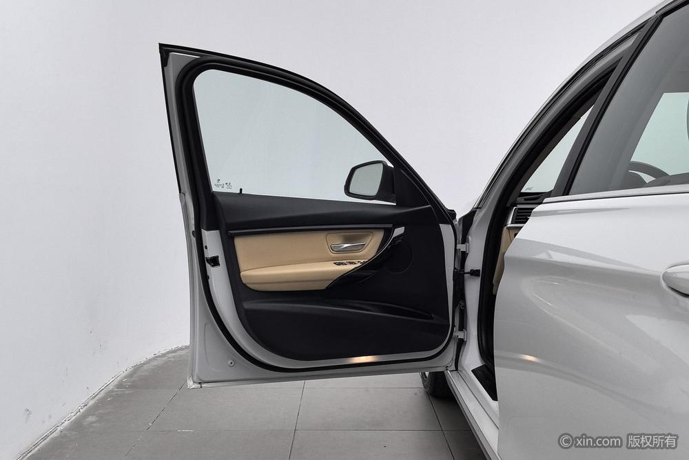 BMW 3 Series 2017 320Li Fashion – фото 21