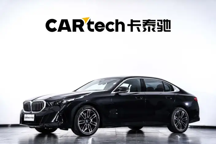 BMW 5 Series 2026 Model 530Li Leading Model M Sports Set – фото 1