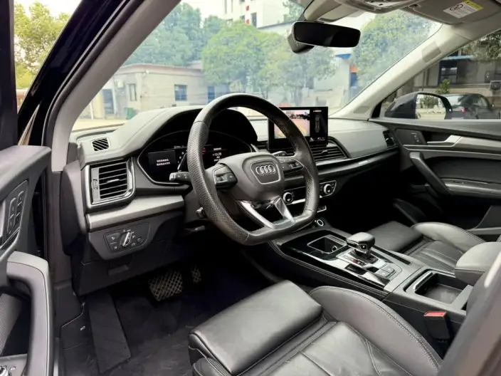 Audi Q5L 2022 Model Facelift 45T Luxury Dynamic Model – фото 8