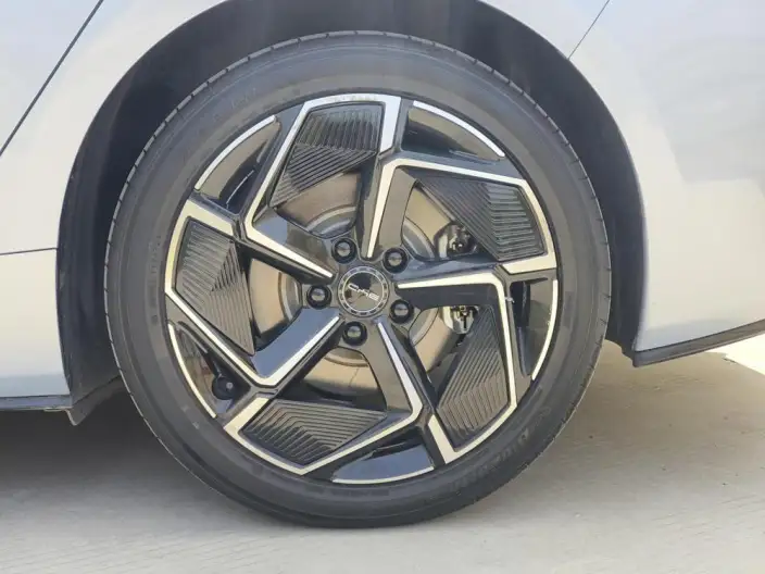BYD Seal 2022 Model 700KM Long Battery Life Pro Rear Drive Edition – фото 8