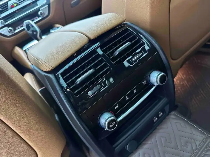 BMW 6 Series GT 2022 Model 630i M Sports Set – фото 6