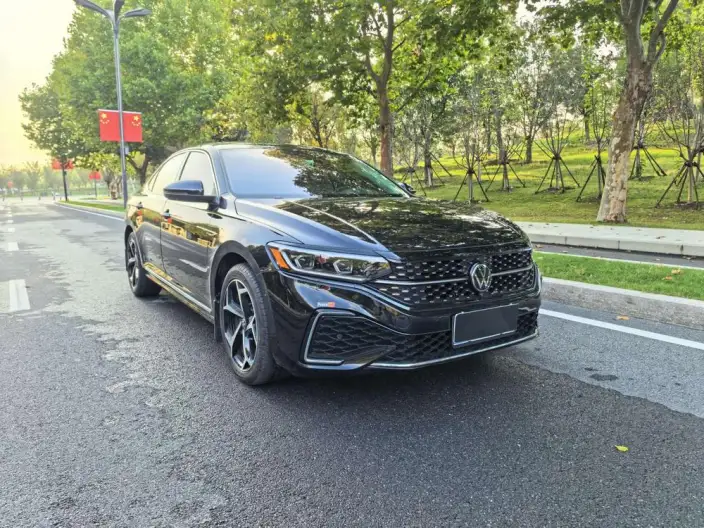 Volkswagen Passat 2024 Model 380TSI Starry sky Deluxe Edition – фото 3