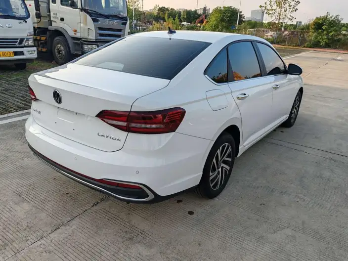 Volkswagen Lavida 2024 Model 1.5L Automatic Five million editions – фото 6