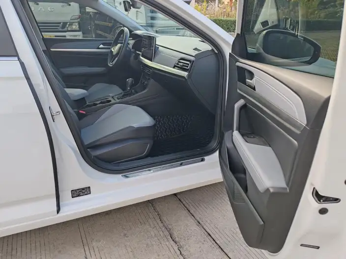 Volkswagen Lavida 2024 Model 1.5L Automatic Five million editions – фото 10