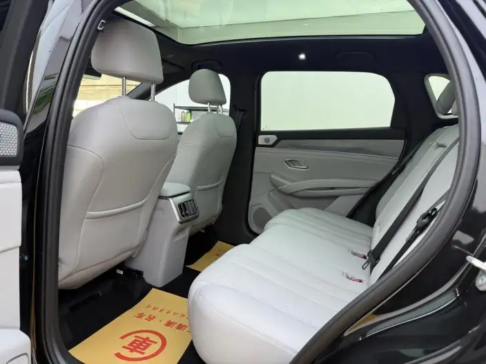 Song Ultra DM 2026 Model DM-i 205KM Beyond Edition – фото 9