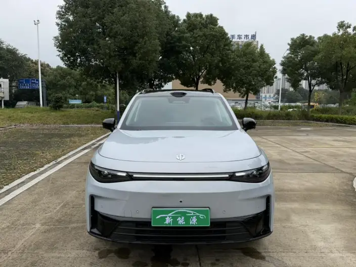 Leapmotor C16 2026 Model EV Edition 630 LiDAR Zhizun Edition 5 seat – фото 2