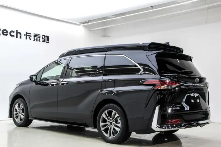 Toyota Sienna 2026 Model Hybrid 2.5L 4WD Deluxe Edition – фото 4
