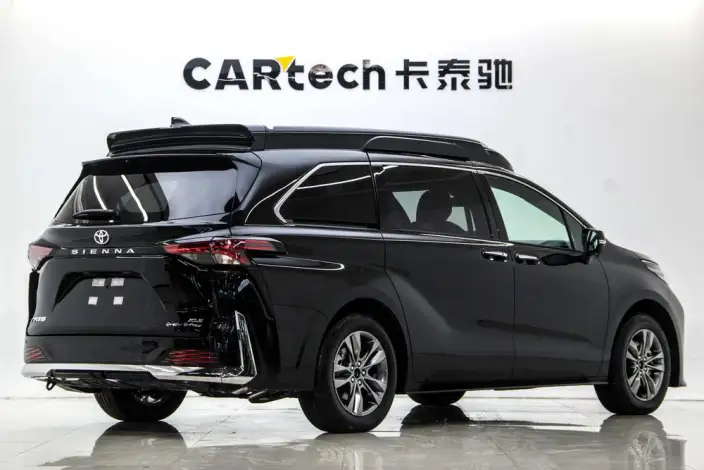 Toyota Sienna 2026 Model Hybrid 2.5L 4WD Deluxe Edition – фото 6