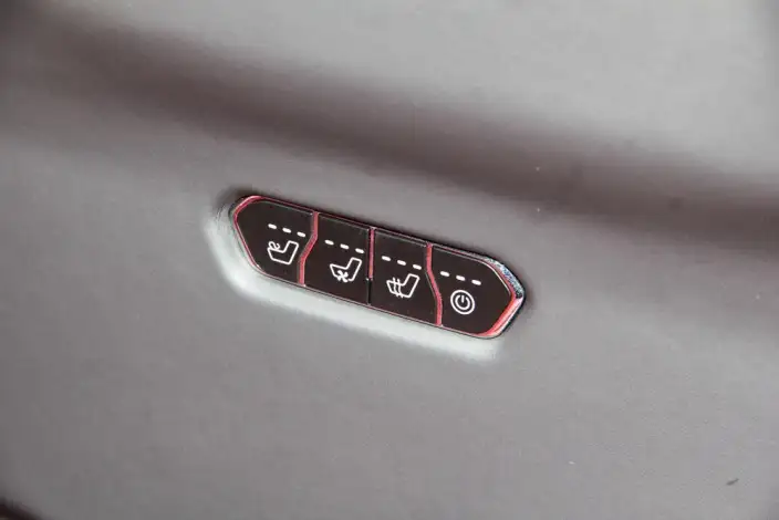 Toyota Sienna 2026 Model Hybrid 2.5L 4WD Deluxe Edition – фото 7