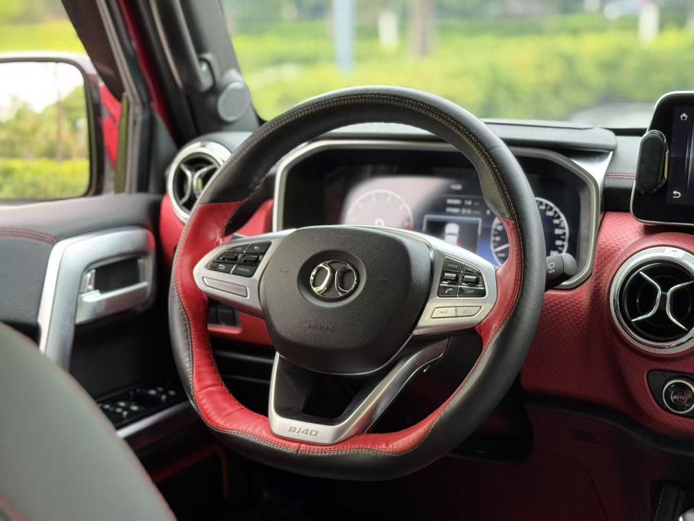 BAIC BJ40 2019 PLUS 2.3T Automatic 4WD Premium China VI – фото 13