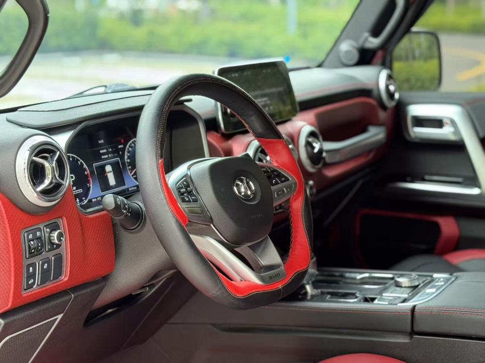 BAIC BJ40 2019 PLUS 2.3T Automatic 4WD Premium China VI – фото 17