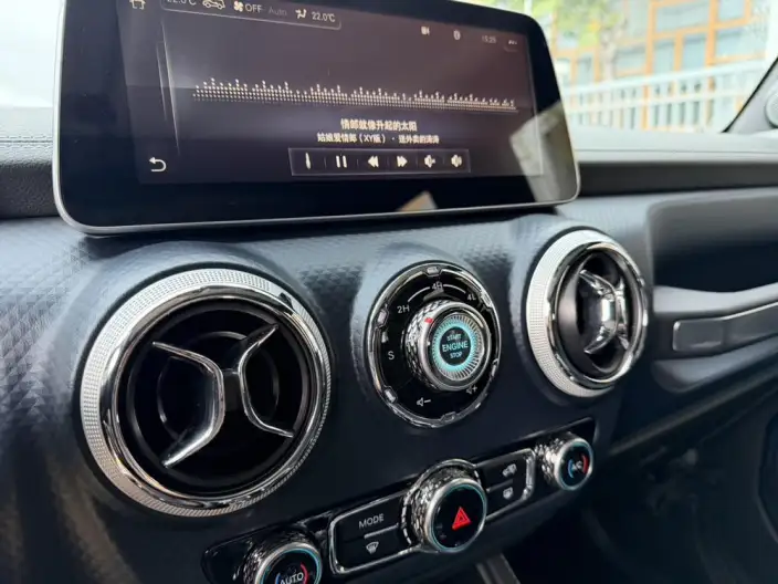 BAIC BJ40 2020 Model 2.3T Automatic 4WD Rainforest Crossing Edition – фото 10
