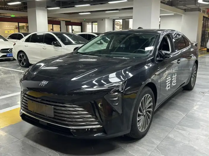 Buick LaCrosse 2024 Model 28T Automatic Yue Zun Edition – фото 1