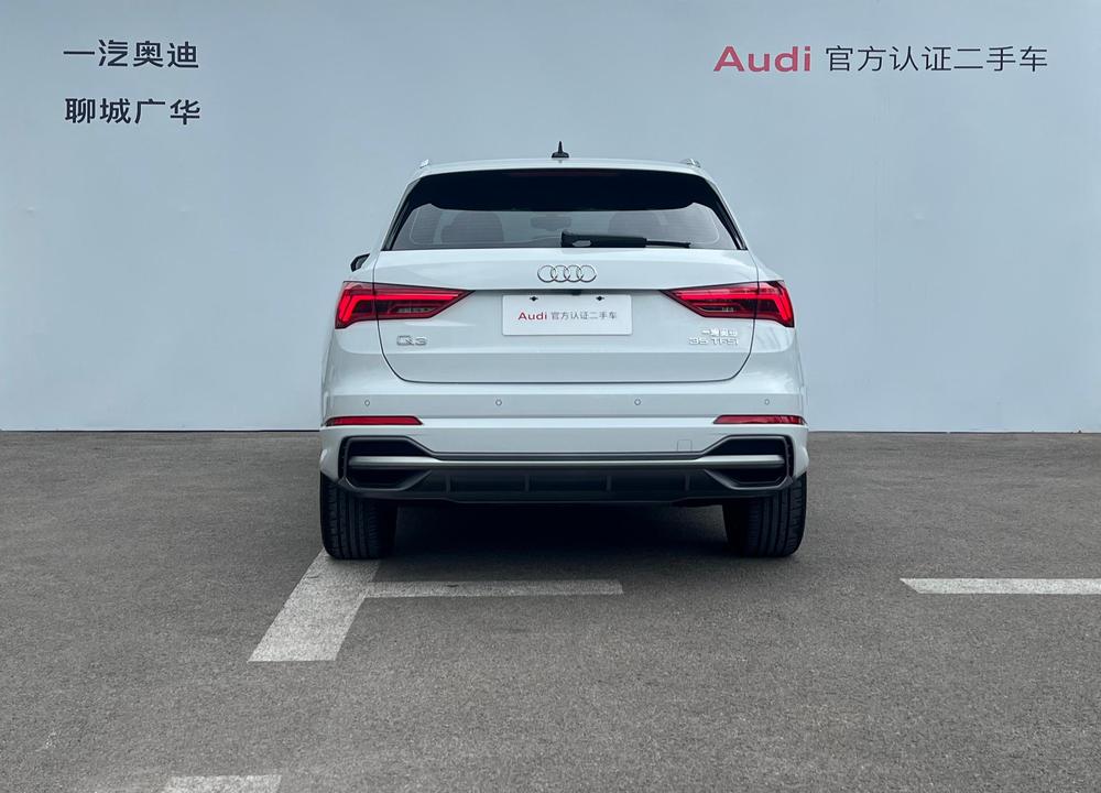 AUDI Q3 2023 35 TFSI Stylish Dynamic 1.5T – фото 3