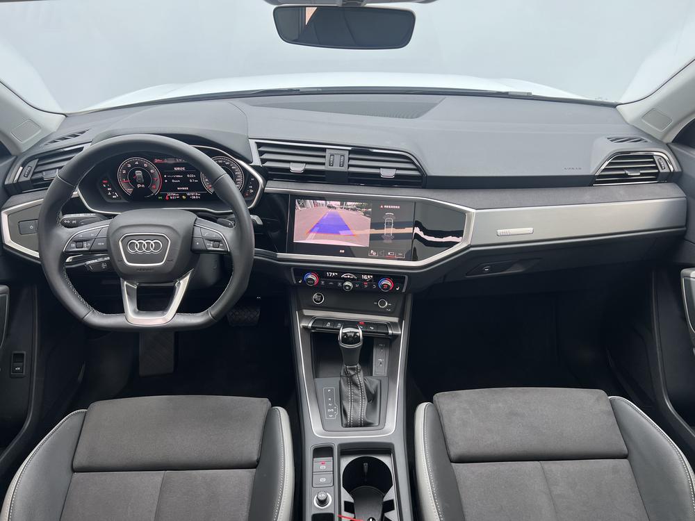 AUDI Q3 2023 35 TFSI Stylish Dynamic 1.5T – фото 11