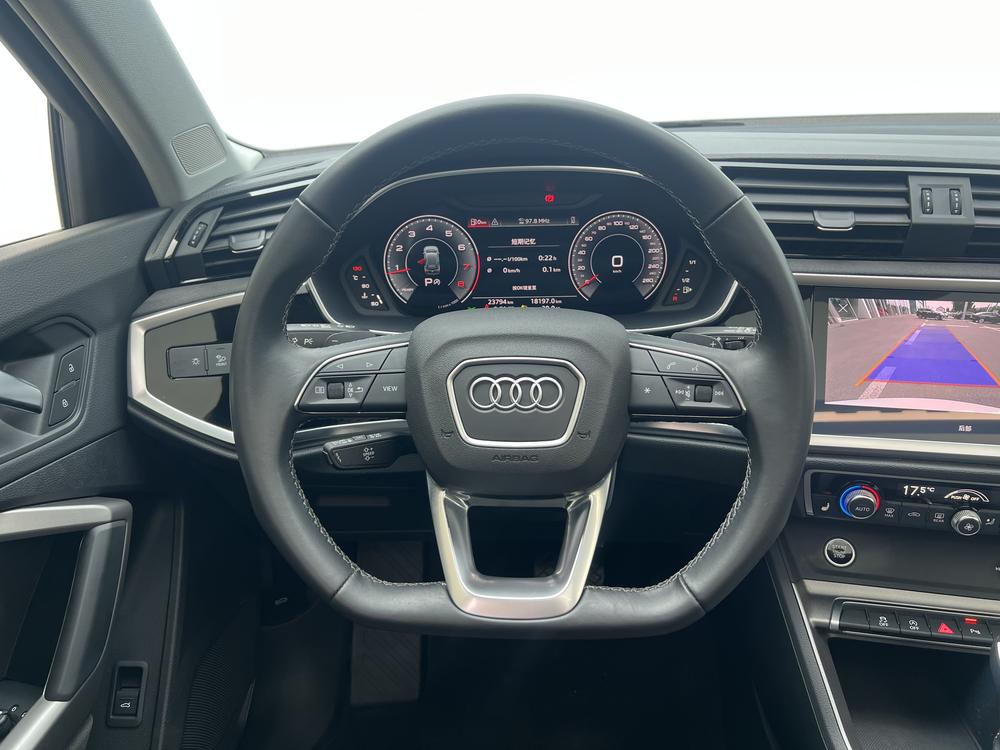 AUDI Q3 2023 35 TFSI Stylish Dynamic 1.5T – фото 13
