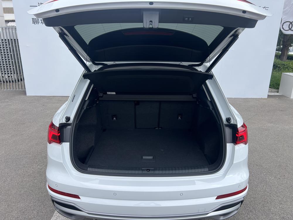 AUDI Q3 2023 35 TFSI Stylish Dynamic 1.5T – фото 15