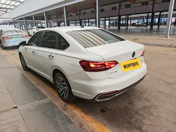 Volkswagen Lavida 2023 Model 280TSI DSG Manyi Edition – фото 3