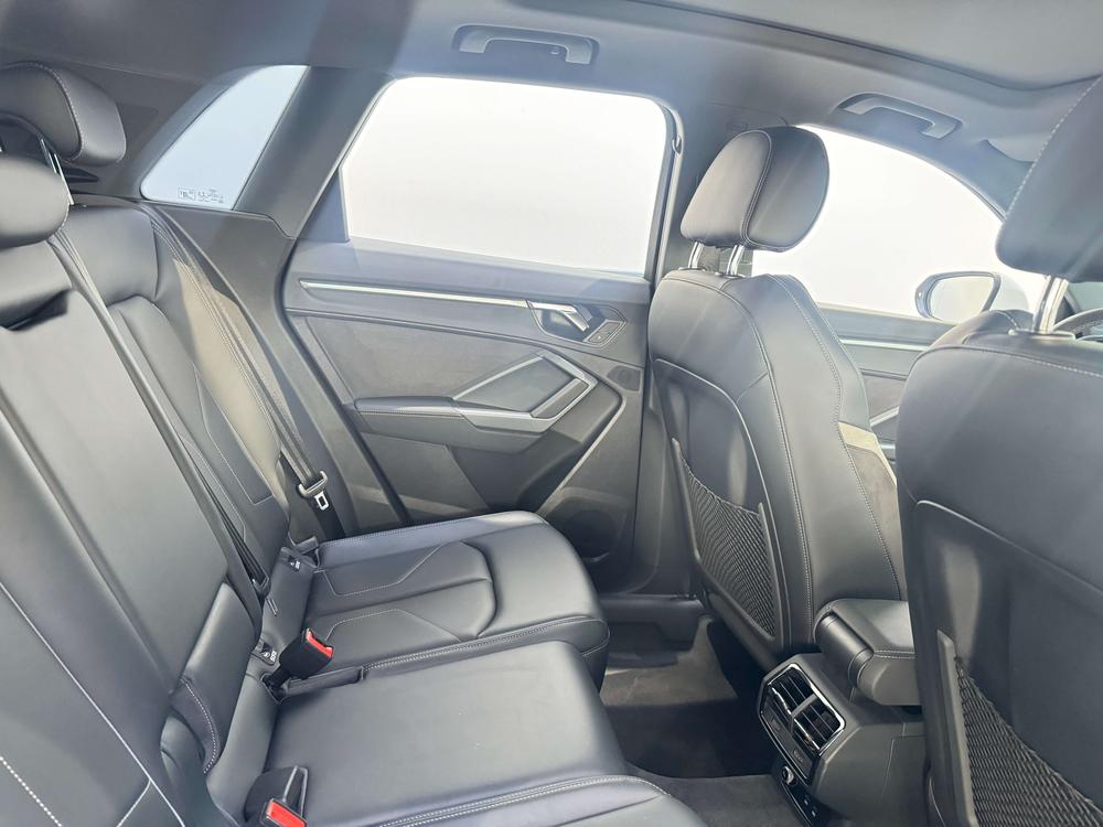 AUDI Q3 2024 35 TFSI Stylish Dynamic – фото 14