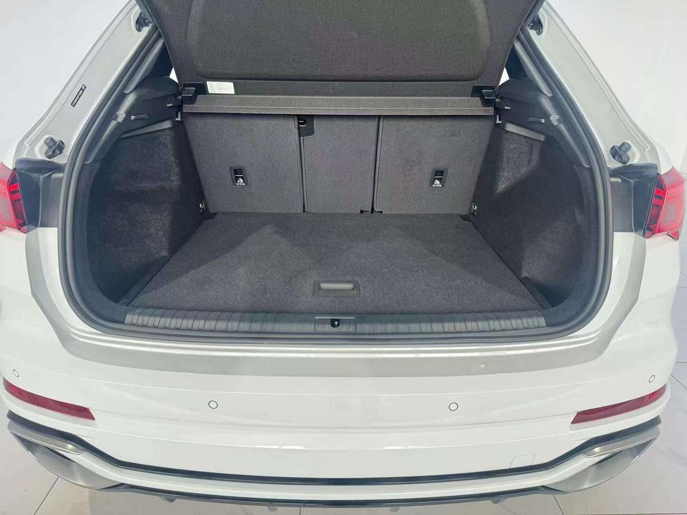 AUDI Q3 2024 35 TFSI Stylish Dynamic – фото 15