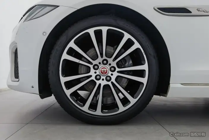 Jaguar XFL 2022 Model 2.0T P250 2WD Exclusive Deluxe Edition – фото 9