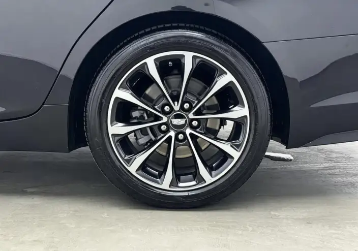 Cadillac CT5 2025 Model 28T Lincoln Town Sports Edition – фото 9