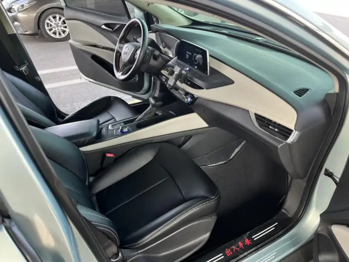 Buick Velite 6 PHEV 2022 Model Connected Fashion Model – фото 10