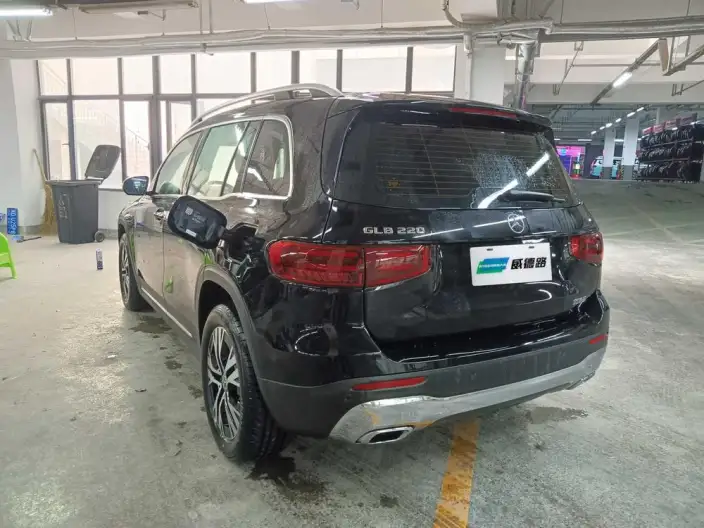 Mercedes-Benz GLB 2024 Model Facelift GLB 220 Dynamic Model – фото 3