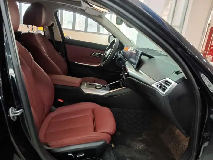 BMW 3 Series 2025 Model 330Li M Sports Night Set – фото 9