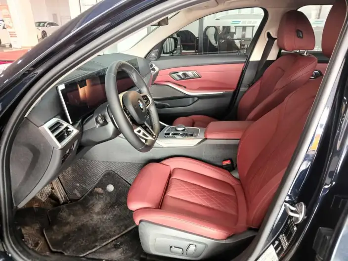 BMW 3 Series 2025 Model 330Li M Sports Night Set – фото 10