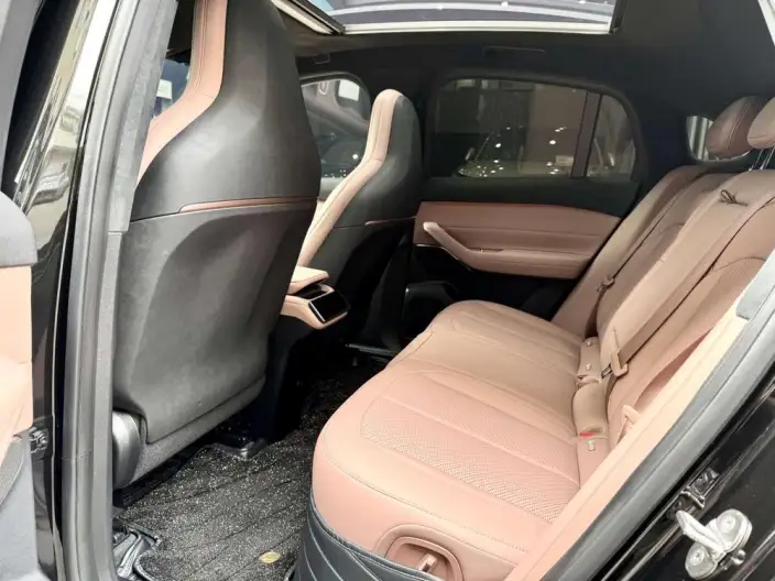 NIO EC6 2023 Model 75kWh – фото 9