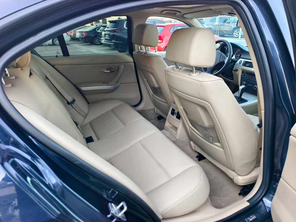 BMW 3 Series 2011 модификация 318i Leading – фото 9