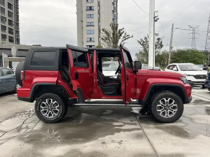 BAIC BJ40 2024 Model City Hunter Edition 2.0T Automatic 4WD Pioneer Model – фото 9