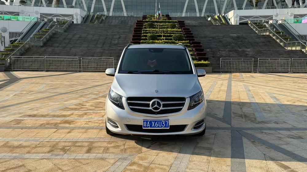 Mercedes-Benz V-Class 2016 модификация V 260 L Noble Extended Edition – фото 2