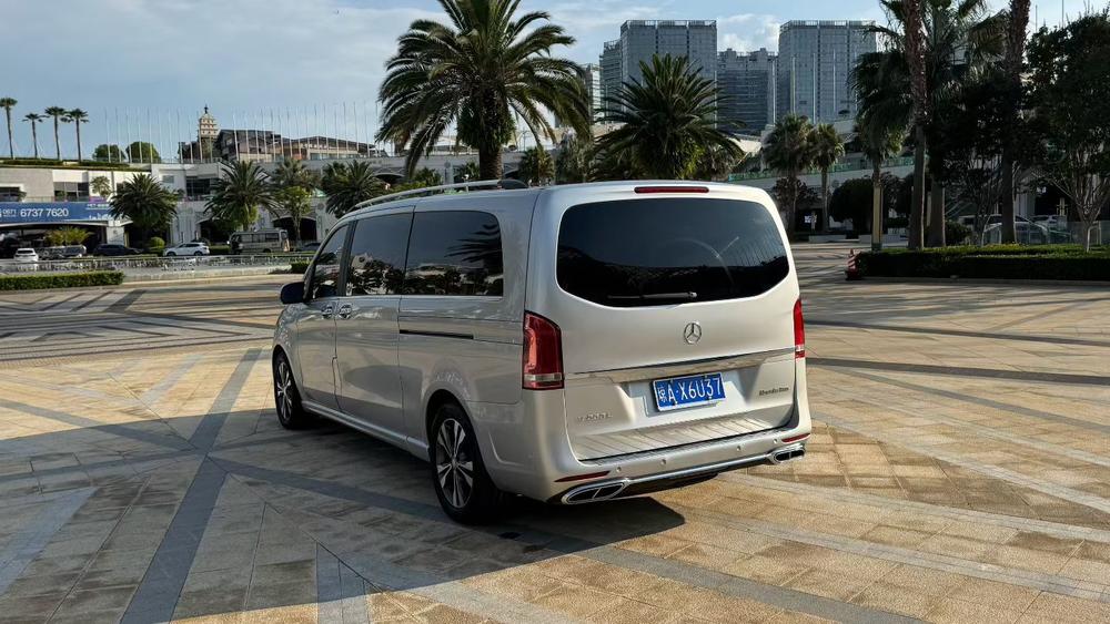 Mercedes-Benz V-Class 2016 модификация V 260 L Noble Extended Edition – фото 4
