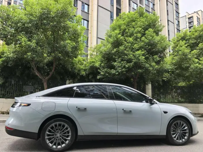Leapmotor C01 2024 Model EV Edition 525 Exclusive Edition – фото 5
