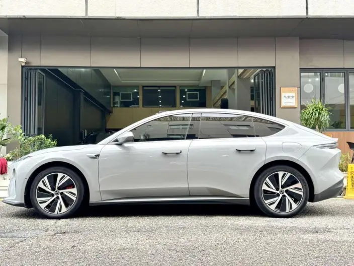 NIO ET5 2022 Model 75kWh – фото 3