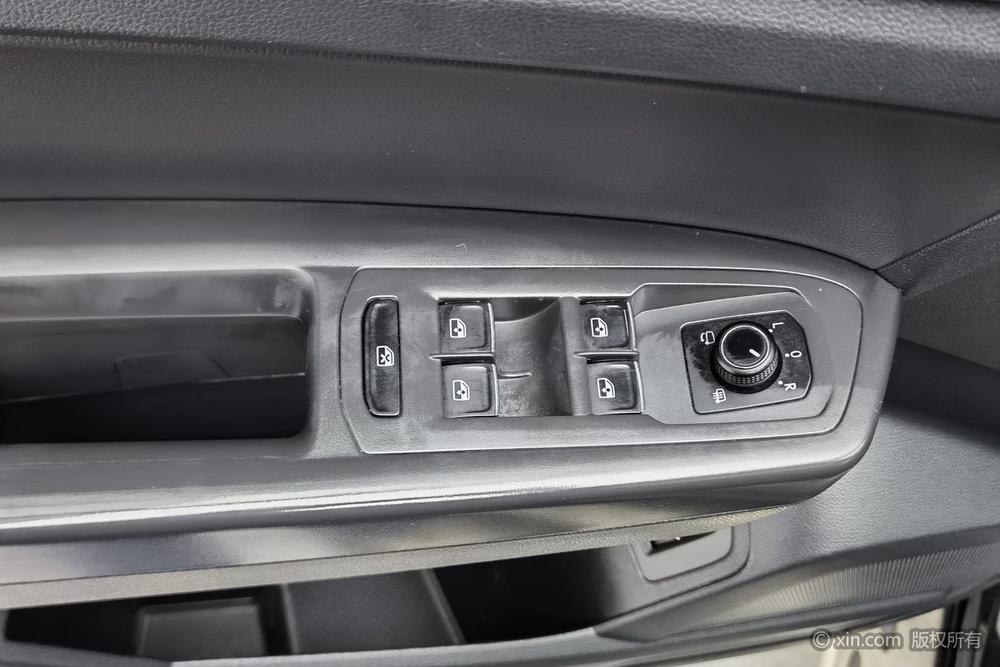 Volkswagen Teramont 2017 модификация 330TSI 2WD Deluxe Edition – фото 22