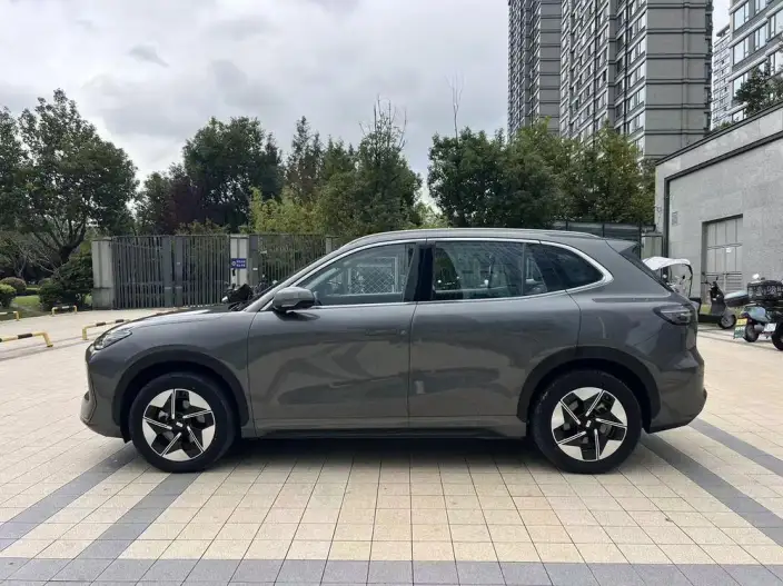 Geely Galaxy E5 2026 Model 610km Tiggo + Edition