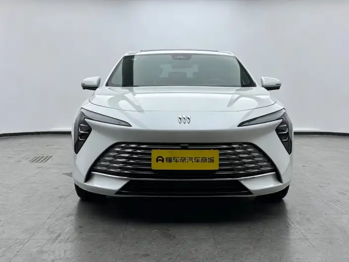 Buick LaCrosse 2023 Model 28T Automatic Yue Zun Edition – фото 2