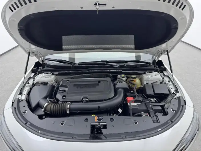 Buick LaCrosse 2023 Model 28T Automatic Yue Zun Edition – фото 10