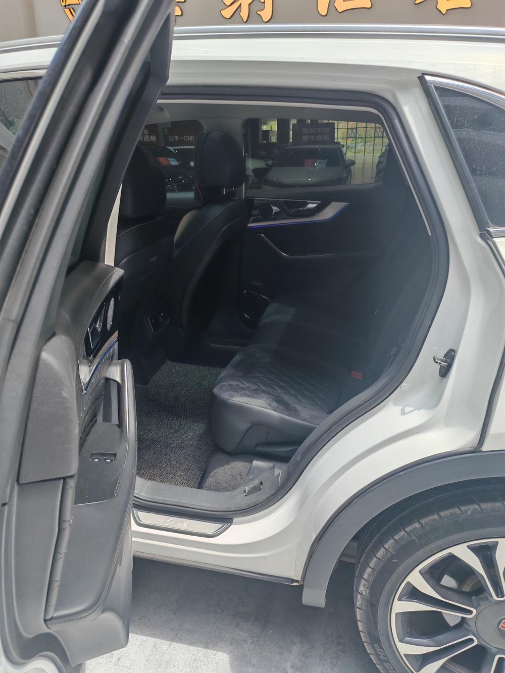 Hongqi HS5 2019 2.0T Smart Connect Flag Enjoy AWD – фото 4