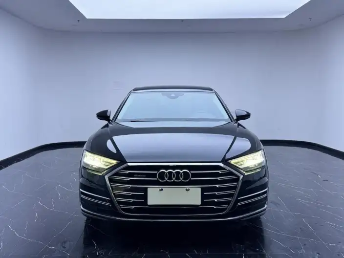 Audi A8 2022 Model A8L 50 TFSI quattro Comfort Model Collector Edition Edition – фото 2