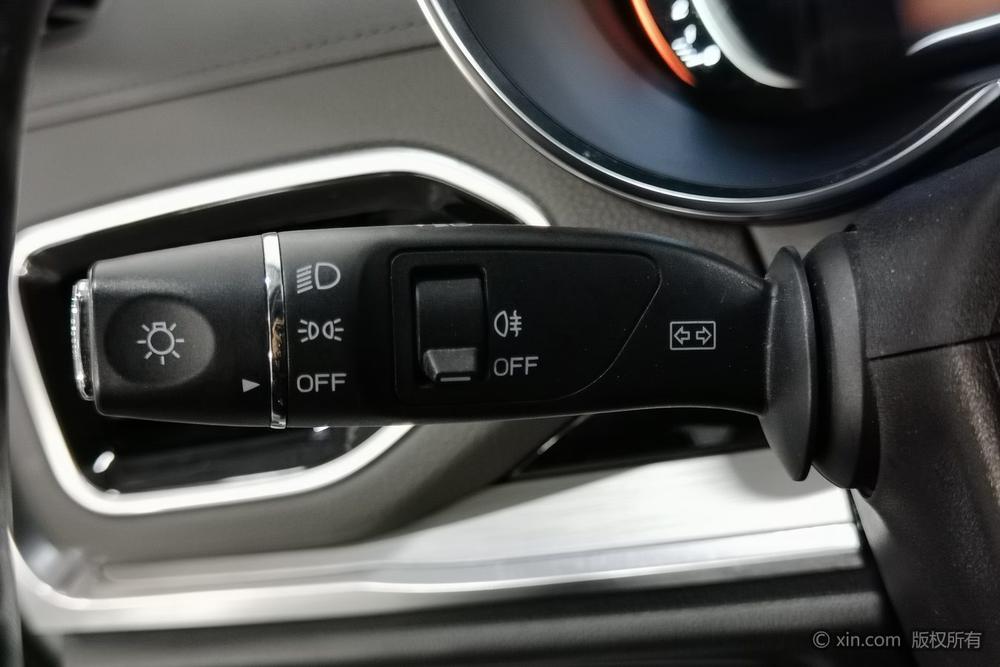 Jetour X70 Модель 2020 года 1.5T DCT Comfort Edition 6 seat – фото 16