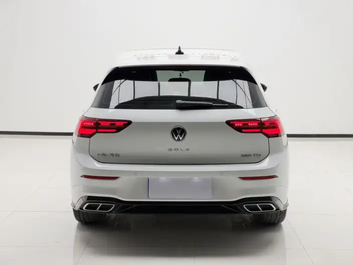 Volkswagen Golf 2021 Model 280TSI DSG R-Line – фото 5