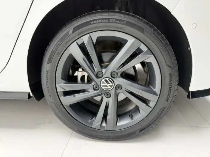 Volkswagen Golf 2021 Model 280TSI DSG R-Line – фото 7