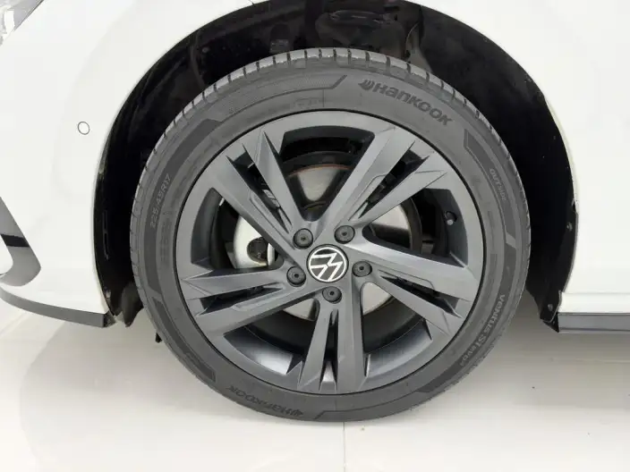 Volkswagen Golf 2021 Model 280TSI DSG R-Line – фото 8