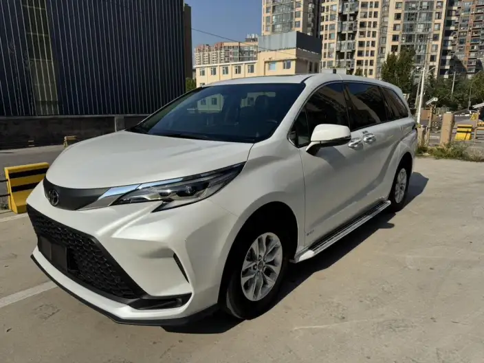 Granvia 2024 Model Intelligent Hybrid 2.5L 2WD Comfort Edition – фото 1