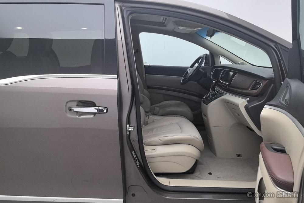 Buick GL8 2014 2.4L LT Luxury Business Executive – фото 24