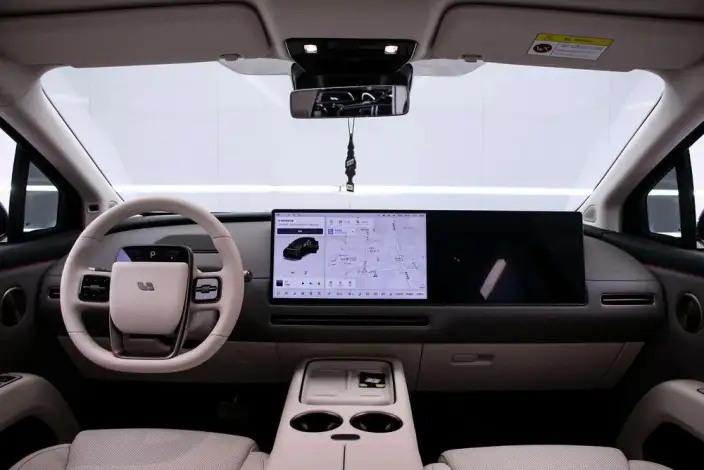 Li Auto i8 2025 Model Standard Edition – фото 10